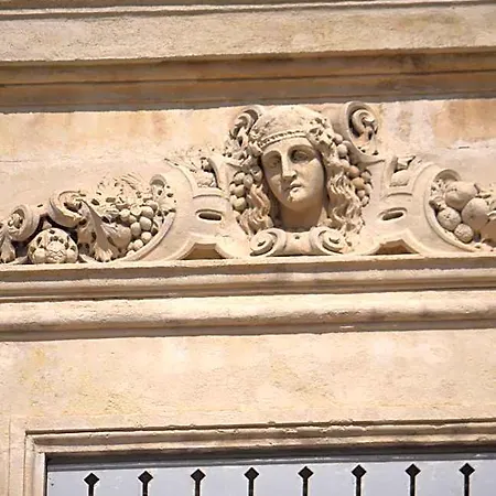 Concorde - Centre De Hotel Nîmes